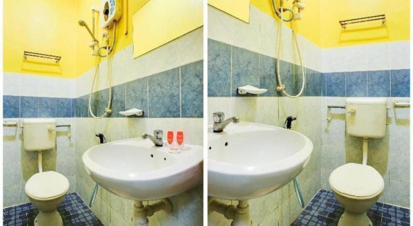 Oyo 89406 Lucky Budget Hotel Нилай Экстерьер фото